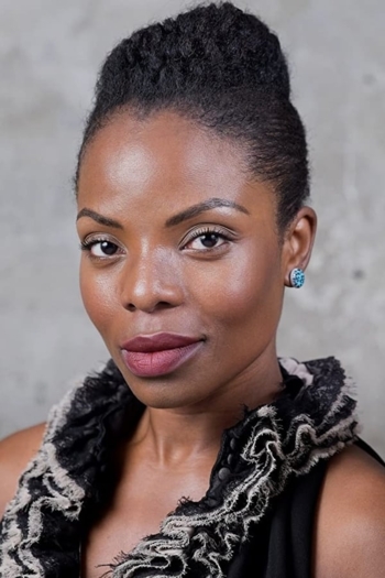 Actor Marsha Stephanie Blake