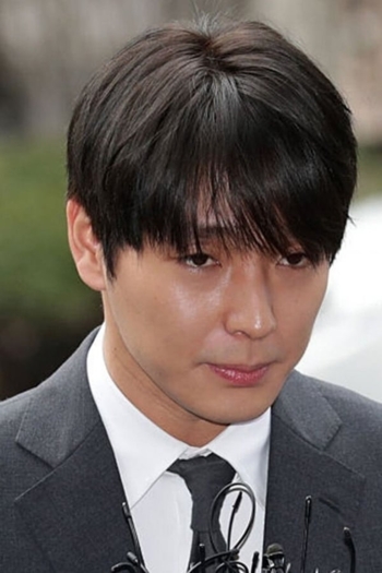 Actor Choi Jong-hoon