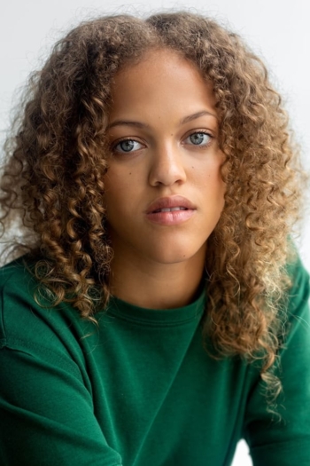 Actor Sarah-Maxine Racicot