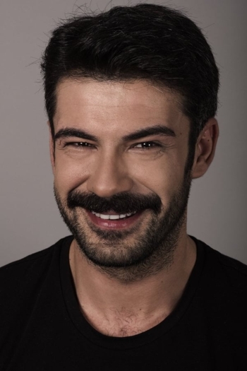 Actor Rüzgar Aksoy