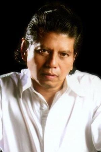 Actor Elwood Perez