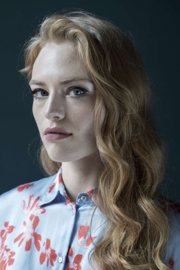 Actor Freya Ridings