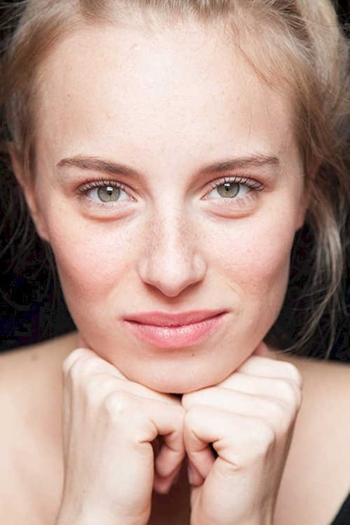 Actor Loriane Klupsch