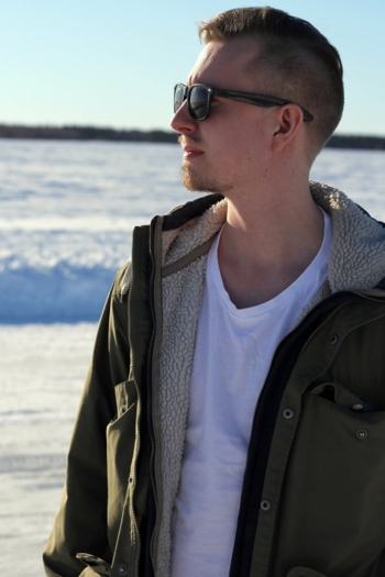 Actor Robert Tronhage