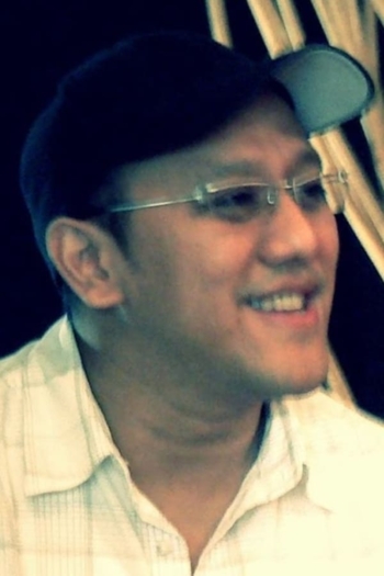 Actor Harry Dagoe Suharyadi