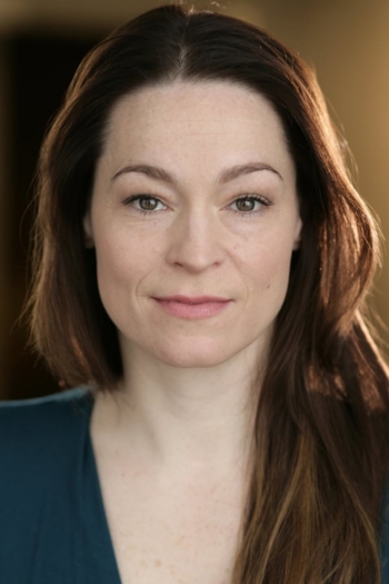 Actor Anne Bates