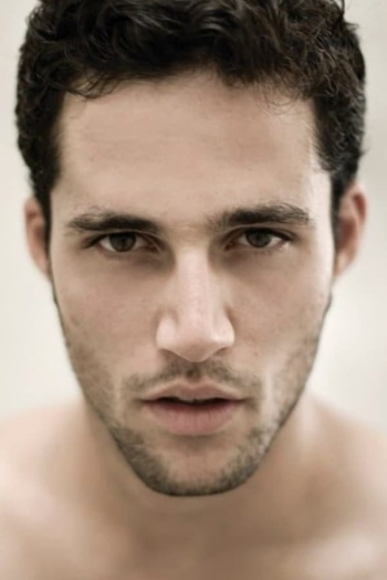 Actor Yoav Reuveni