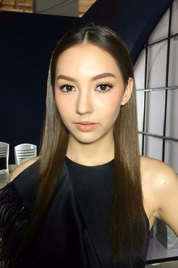 Actor Carissa Springett