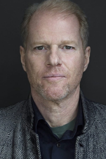 Actor Noah Emmerich