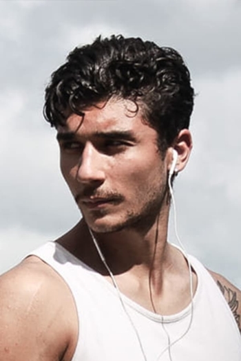 Actor Adam Belmabkhout