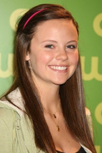 Actor Sarah Ramos