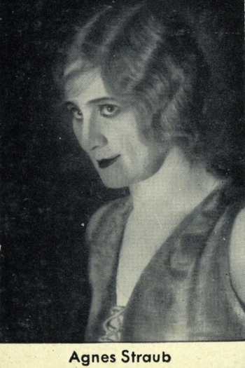 Actor Agnes Straub