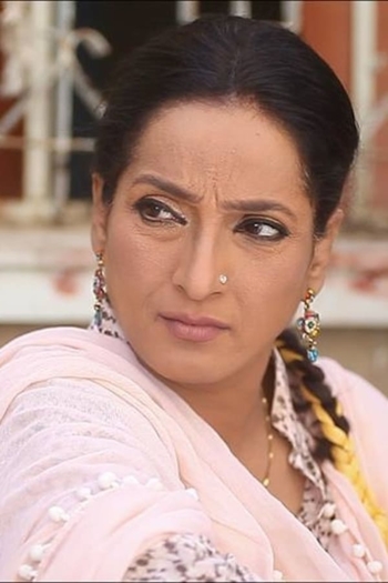 Actor Farha Nadir