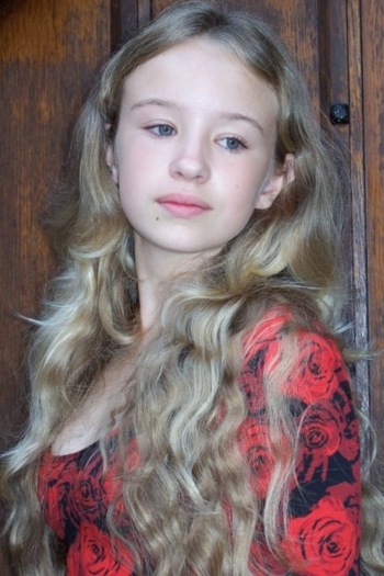 Actor Freya Parks