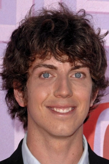 Actor Taran Noah Smith