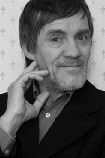 Actor Jonathan Hutchings