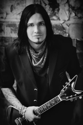 Actor Sascha Gerstner