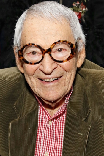 Actor Carl Apfel