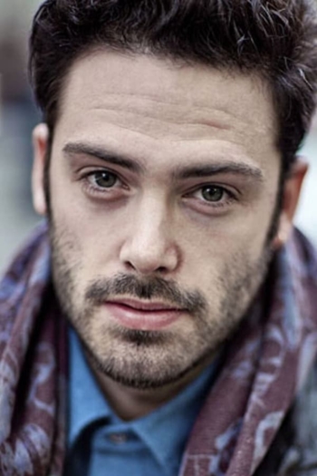 Actor David Leon