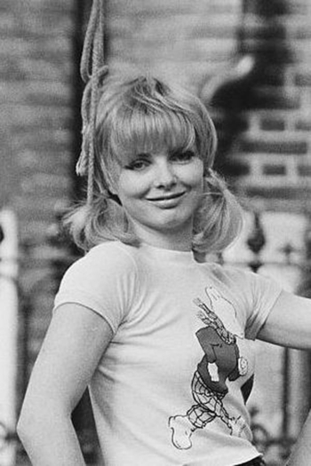 Actor Elizabeth Knight