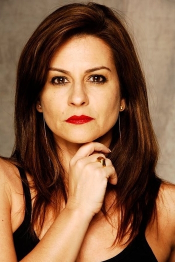 Actor Naura Schneider