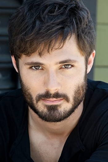 Actor Patrick Tatten