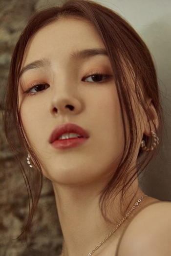 Actor Nancy Jewel McDonie