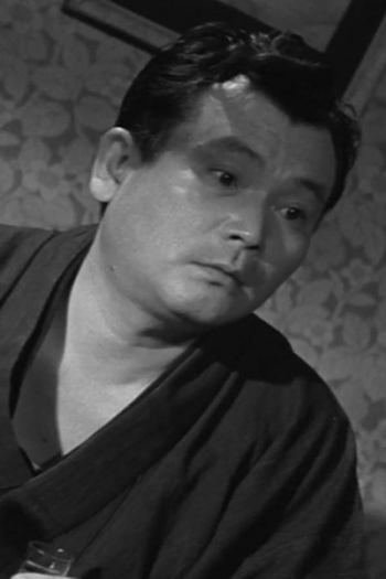 Actor Kan Yanagiya