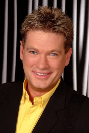 Actor Simon Gallaher