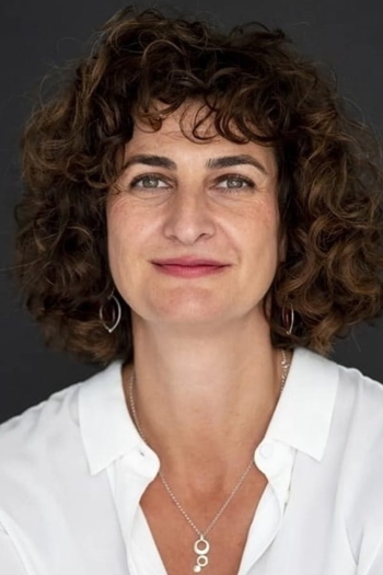 Actor Pelin Esmer
