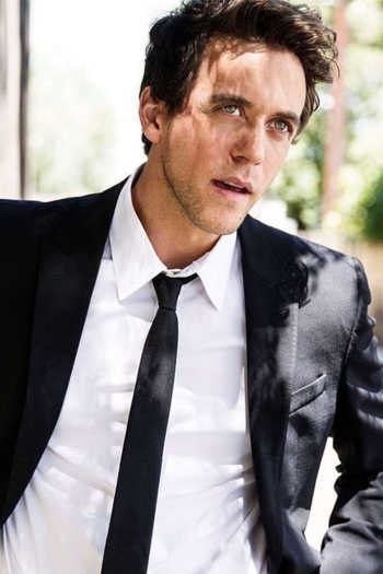 Actor Ashley Zukerman