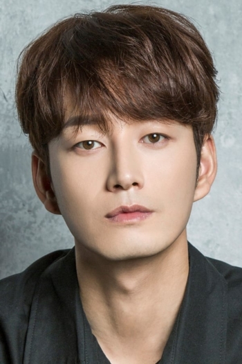 Actor Lee Hyun-wook