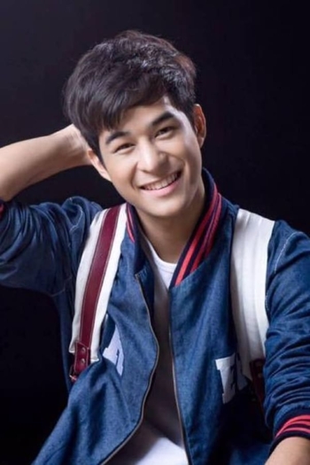 Actor Art Pakpoom Juanchainat