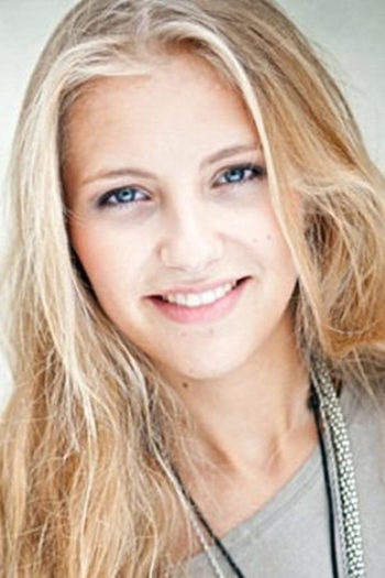 Actor Cynthia Cosima