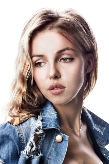 Actor Natali Yura