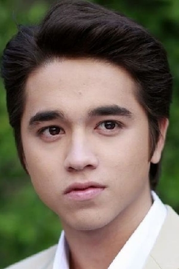 Actor Alexander Rendell