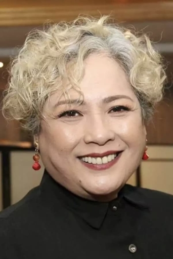 Actor Gina Alajar