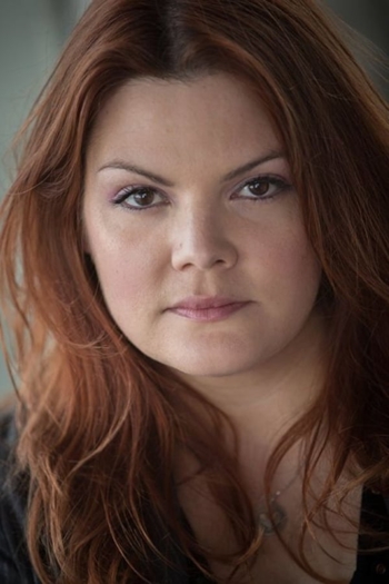 Actor Amber LeRae Earls