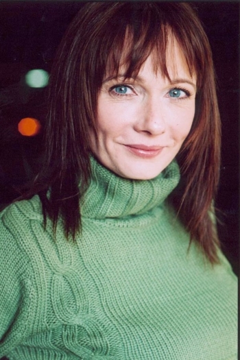 Actor Miriam Smith