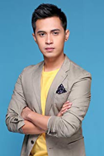 Actor Marlo Mortel
