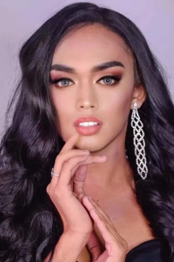 Actor Edz Bonggastar