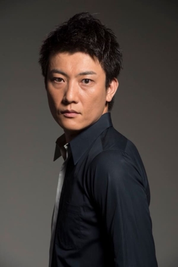 Actor Mitsutoshi Shundo
