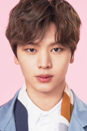 Actor Yook Sung-jae