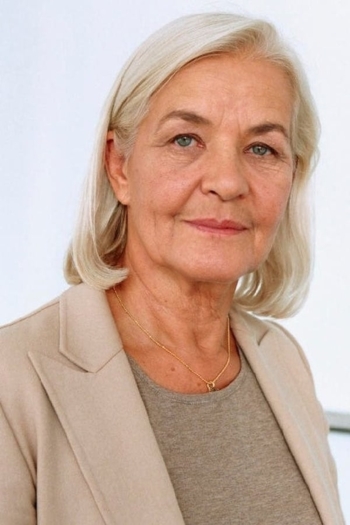 Actor Hildegard Schmahl