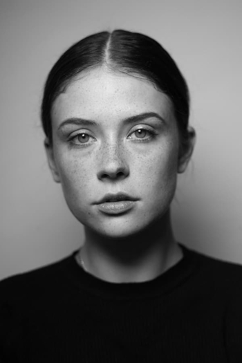 Actor Mia Tomlinson