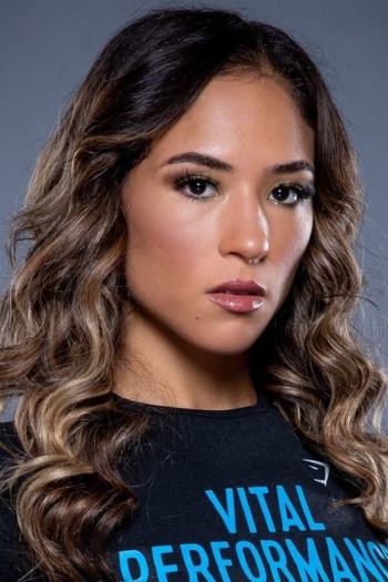 Actor Valerie Loureda