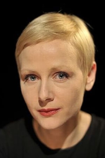 Actor Polona Juh