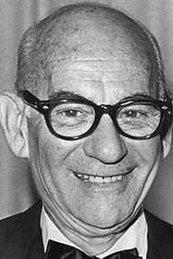 Actor Morris Stoloff