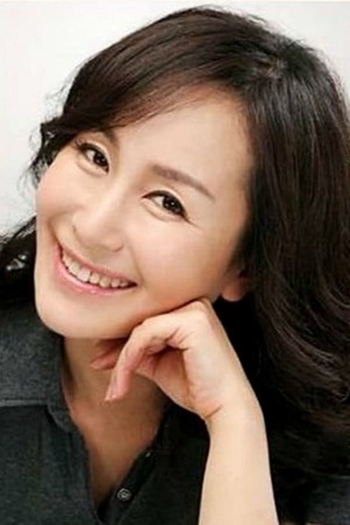 Actor Jeong Yoon-seo