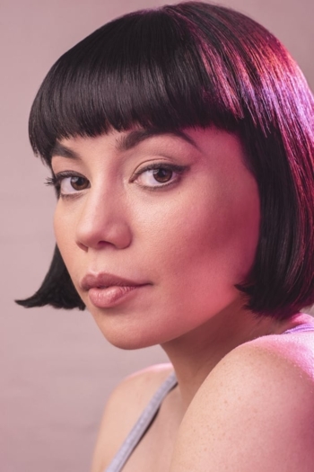 Actor Catherine Van-Davies